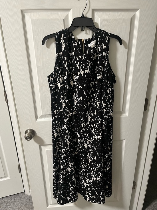 Calvin Klein Dresses & Skirts - Calvin Klein Black and White Sleeveless Midi Dress